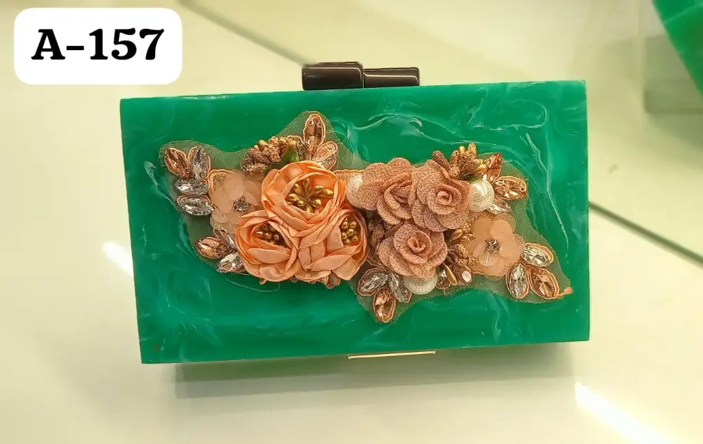 SIBY Saljut Green Party-Worthy Resin Clutch Bags – Stand Out!