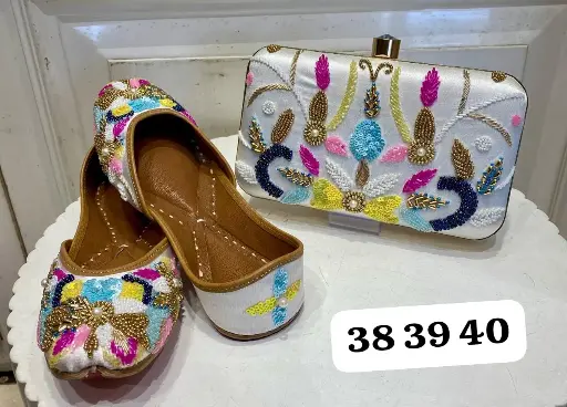 SIBY Saljut Heritage Hues: Embroidered Juttis and Clutch Combo