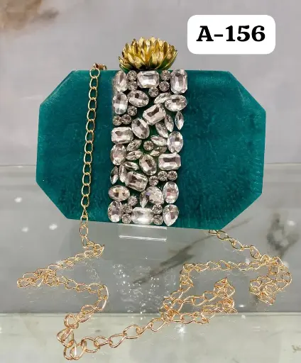 SIBY Saljut Shop Trendy Resin Handbags – Perfect for Any Occasion