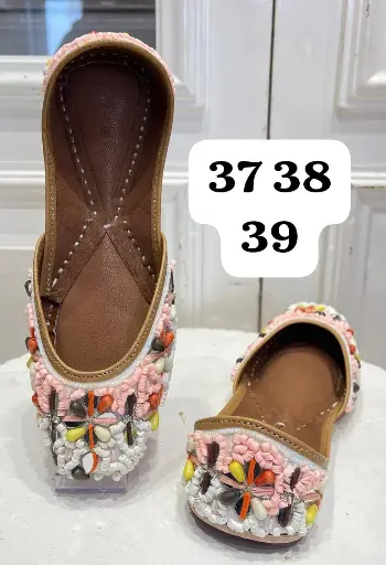 SIBY Saljut From Artisan Hands: The Beauty of Handmade Jutties