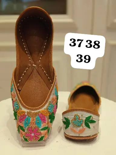 SIBY Saljut The Art of Jutti Making: Handmade Heavy-Worked Designs