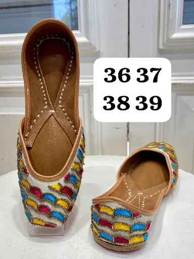 SIBY Saljut Distinctive Designs: Heavy-Worked Jutties that Stand Out