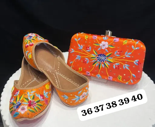SIBY Saljut Fashion Fusion: Embroidered Juttis and Clutch